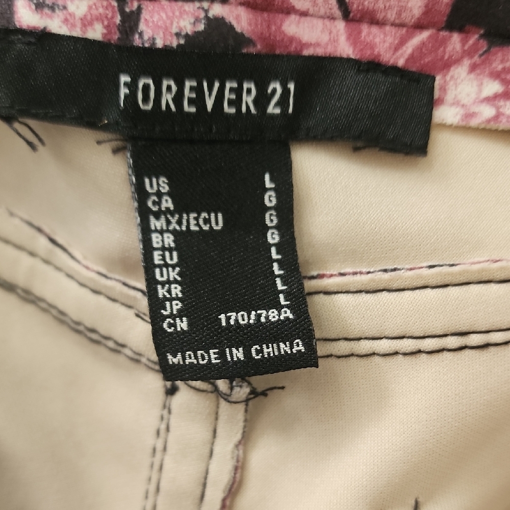 Forever 21 Kids Floral Bell-Bottom Pants - Black and Pink - Picture 7 of 7